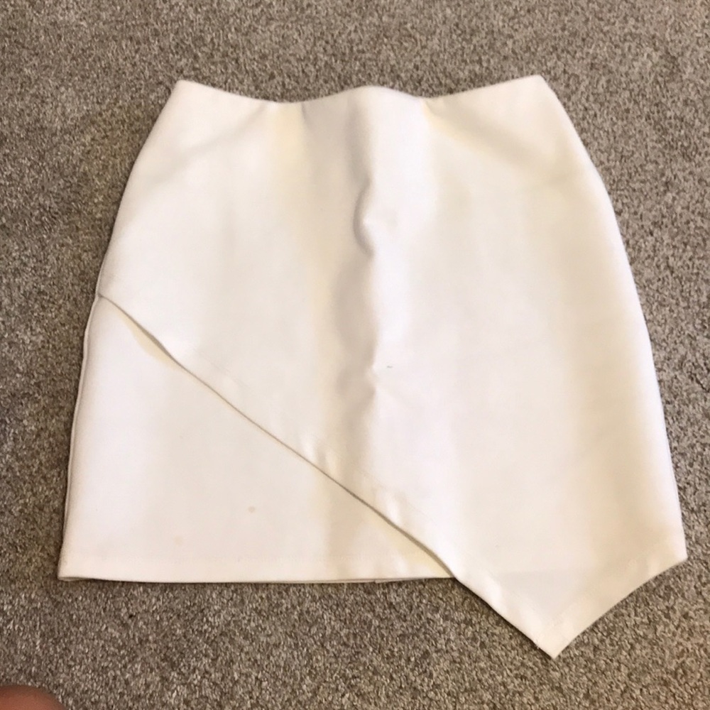 Rumor Boutique white envelope skirt